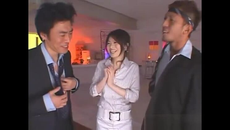 Первое впечатление. Эксклюзивный дебют.