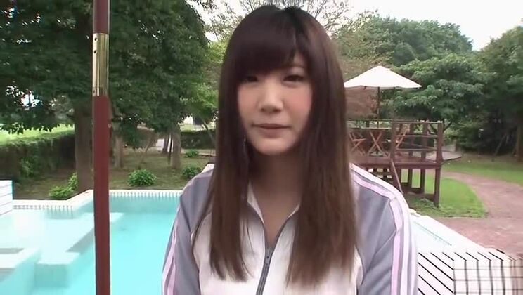 Соблазнительная азиатская юная распутница Нацу Хирасава в красивом видео с фингерингом.