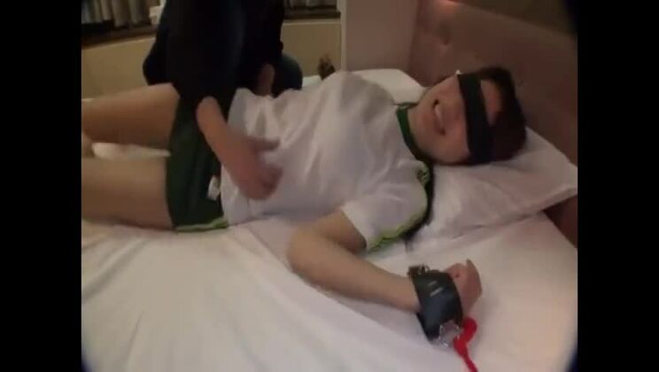 щекотка японка