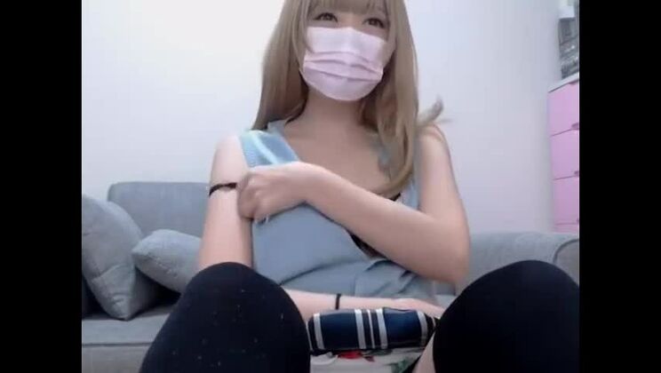 Великолепная японская модель в эксклюзивном японском порнофильме без цензуры.