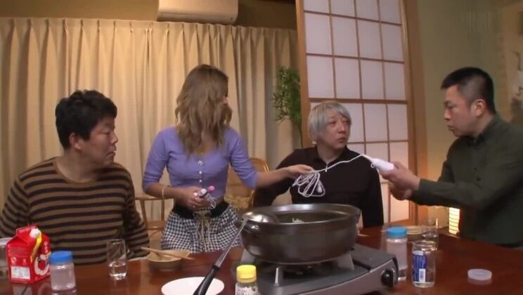 Невероятная японская девушка в новейшем JAV-фильме только здесь.