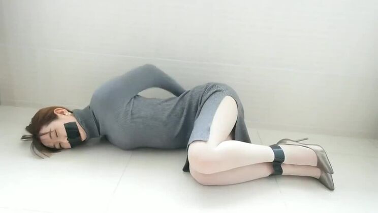 Китайская красота в бондаже