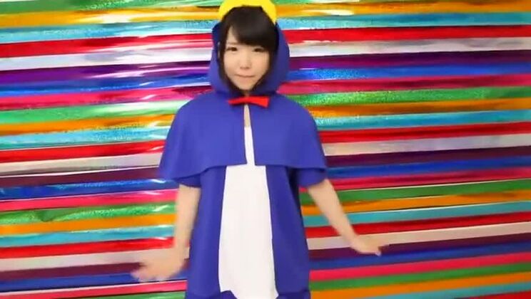 Красивая азиатская шлюха просит сперму на лицо