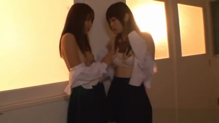 Супер сексуальные японские школьницы часть 3