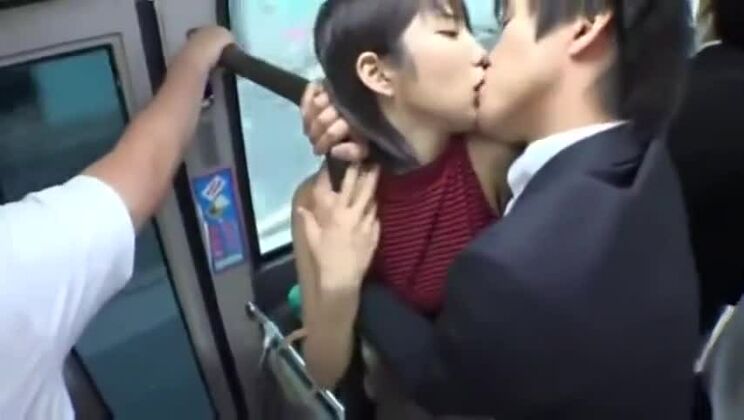 Сумасшедшая японская проститутка в самом безумном JAV-ролике, как в ваших снах.