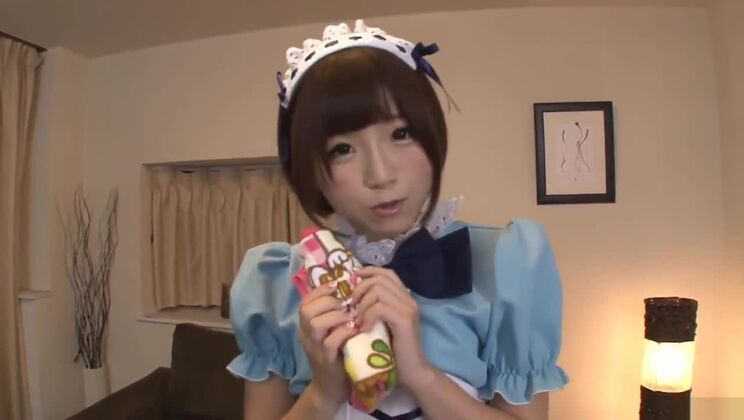 Потрясающая Сакура Кизуна хочет всего и сразу.