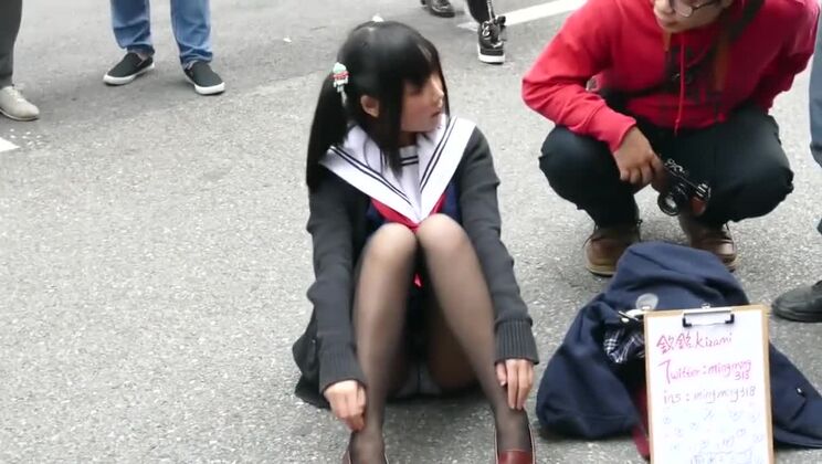 Потрясающий XXX клип с горячей красоткой, посмотрите!