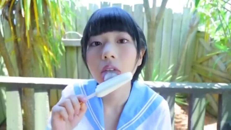 Потрясающий XXX-фильм. Маленькая грудь, новейшее шоу.