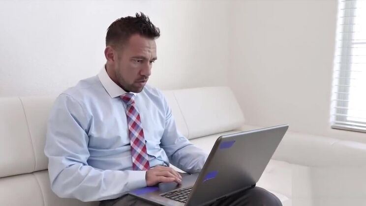 Покупка куклы-подростка азиатской внешности Сами Паркер.