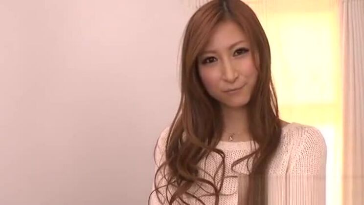 Мама-шлюха наслаждается жестким трахом.