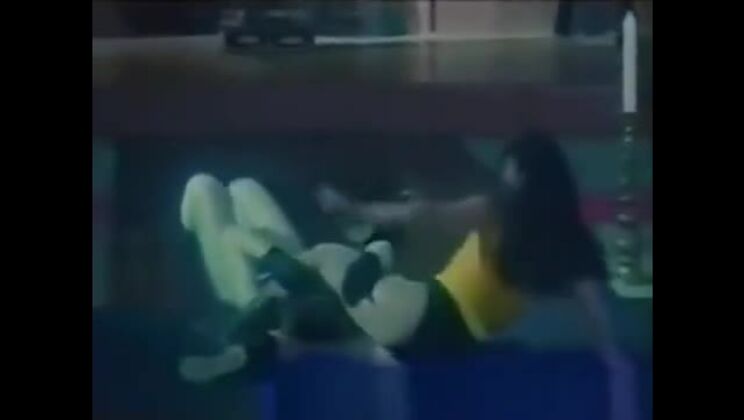 Милашка Сузуки против Маюми Одзаки