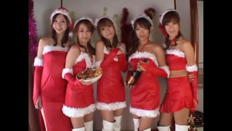 Похотливые японские шлюхи Эмири Сена, Айру Каэдэ, Рё Мисима в потрясающем фетиш-видео от первого лица (JAV).