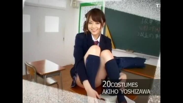 Лучшая японская девушка Акихо Ёсидзава в Amazing Teens, клип с мастурбацией/онани