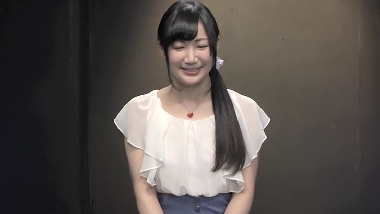 Невероятная японская проститутка в самом горячем фетиш-видео и BDSM-ролике.