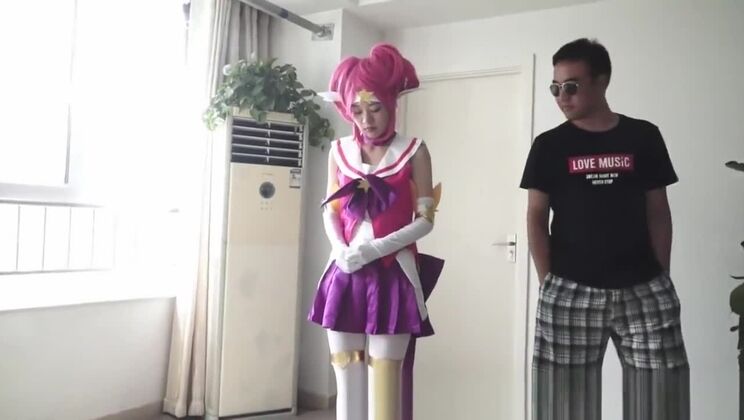 девушка с другой планеты: связана и используется как игрушка,