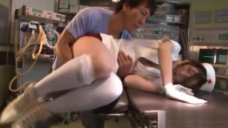 Эми Харукадзе. Прекрасная азиатская медсестра наслаждается, часть 1.