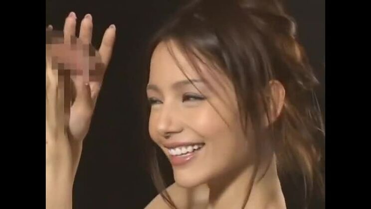 Лучшая японская девушка Тина Юзуки в сцене "Возбуждающий минет, Оральный секс/Фера" (японское порно).