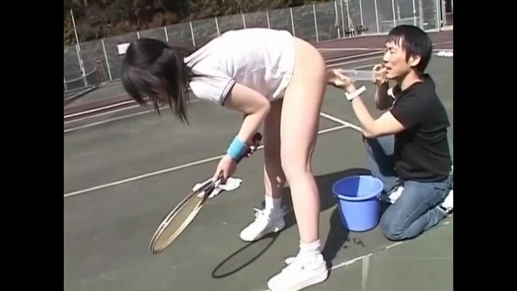 Похотливое сосание члена