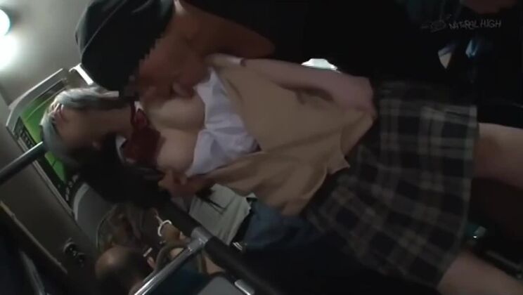 Безумный порнофильм "Большие сиськи", смотрите только для вас.