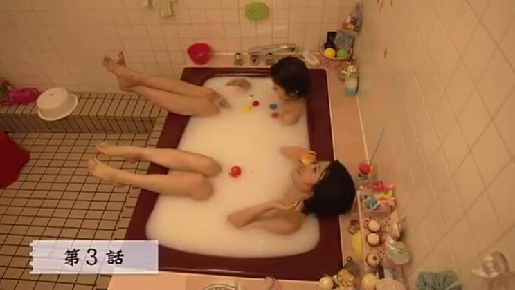 Новая японская девушка в JAV-ролике, смотрите!