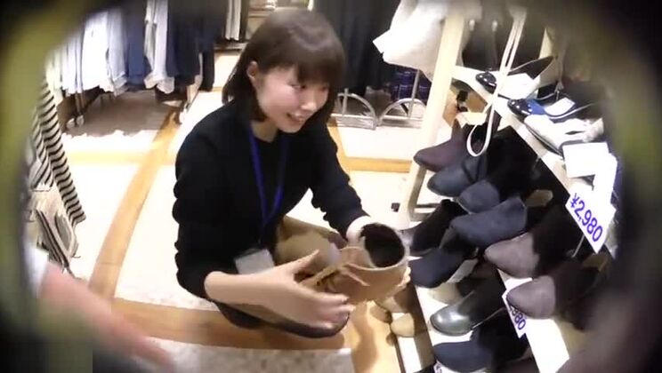 Дикая японская девушка в эксклюзивном JAV-клипе, смотрите его.