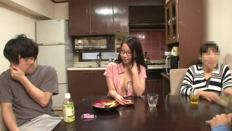 Лучшее XXX видео. Грудь. Новая полная версия.