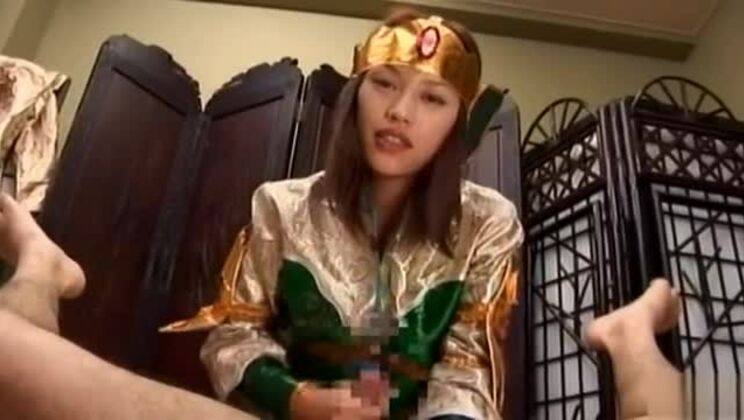 Японская модель — милая девушка.