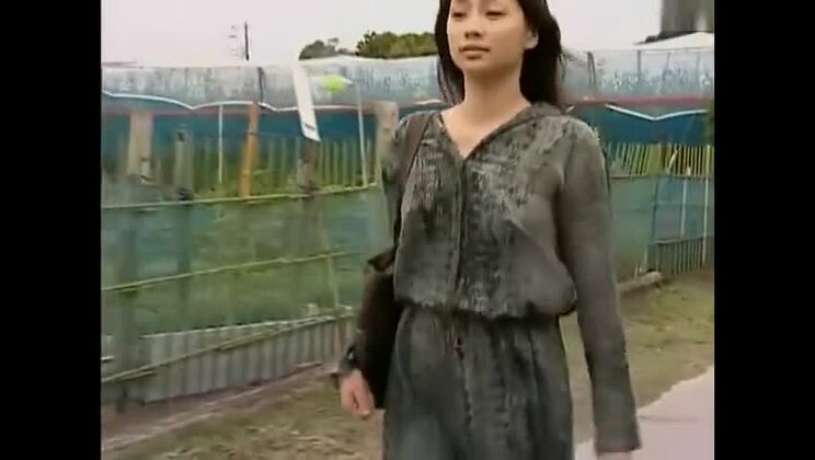 Цукамото в пригородном автобусе, совершивший сексуальное насилие