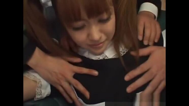 Горячие азиатские красотки занимаются сексом и оральным сексом, часть 3.