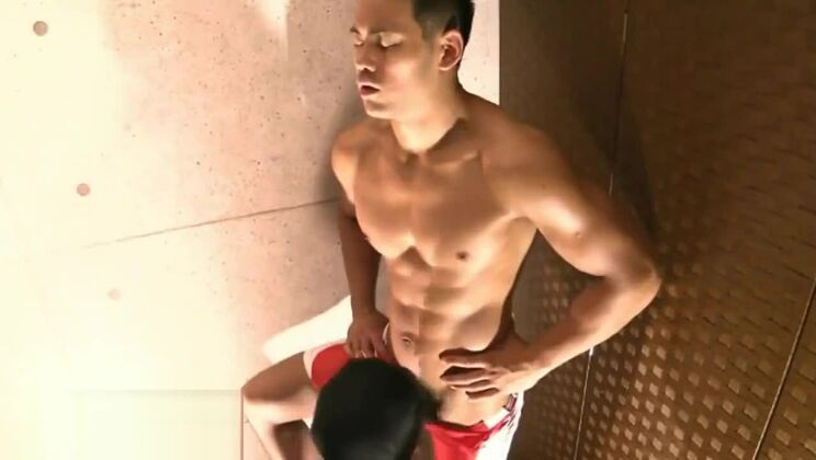 Невероятная порно-сцена. Гей. Самые безумные азиатки только здесь.