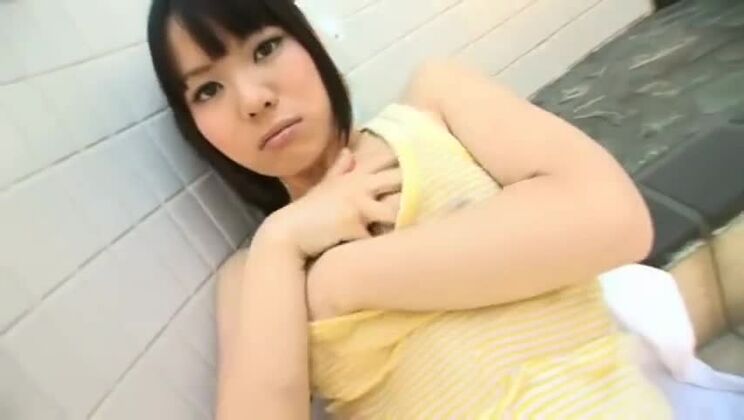 Безумный японский порнофильм, специально для вас.