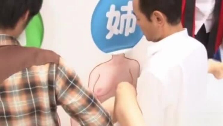 Азиатские шлюхи обожают играть во время игрового шоу.