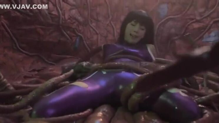 Японские героини, связанные щупальцами,